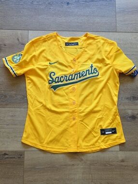 Genuine Yellow Sacramento Oakland A'S ATHLETICS Button-Front Baseball Jersey XL
